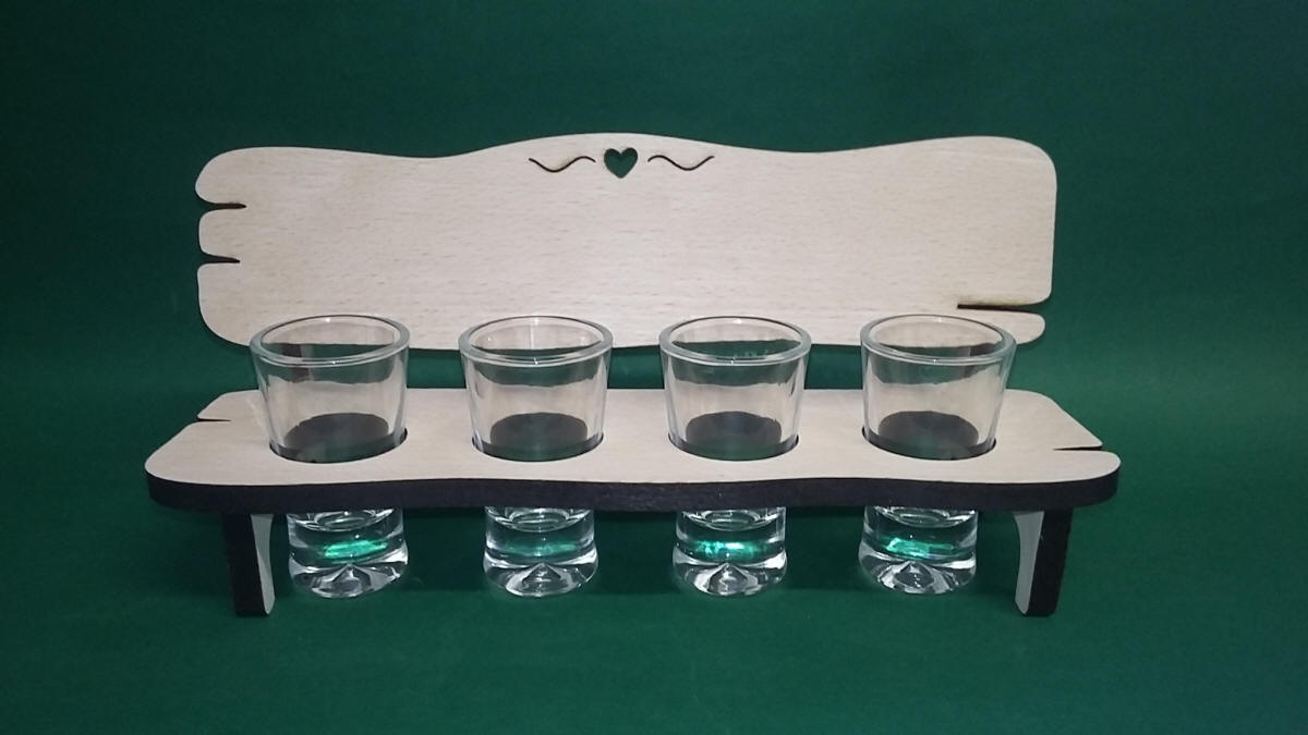 Lavica PIKUSA so 4 okuliarmi