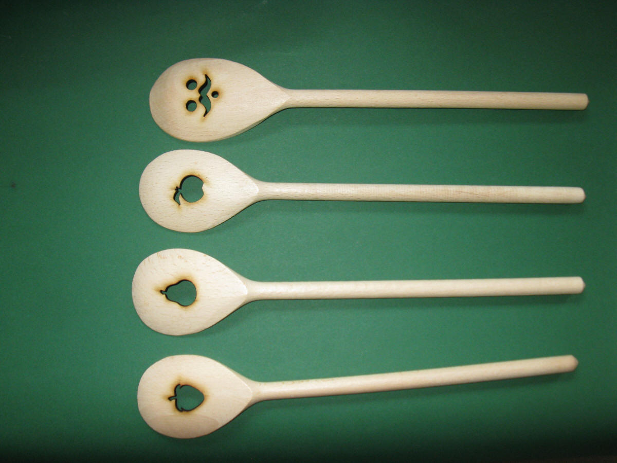 PIKUSA lyžice s dierkami